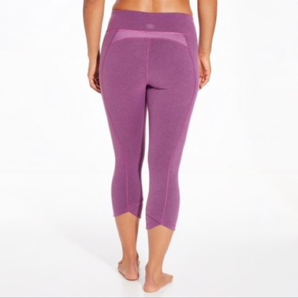 CALIA Essential Crossover Heathered Purple Fitted Capris Leggings sz Small - Picture 1 of 14